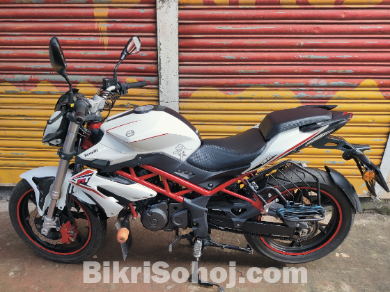 Benelli TNT 150cc